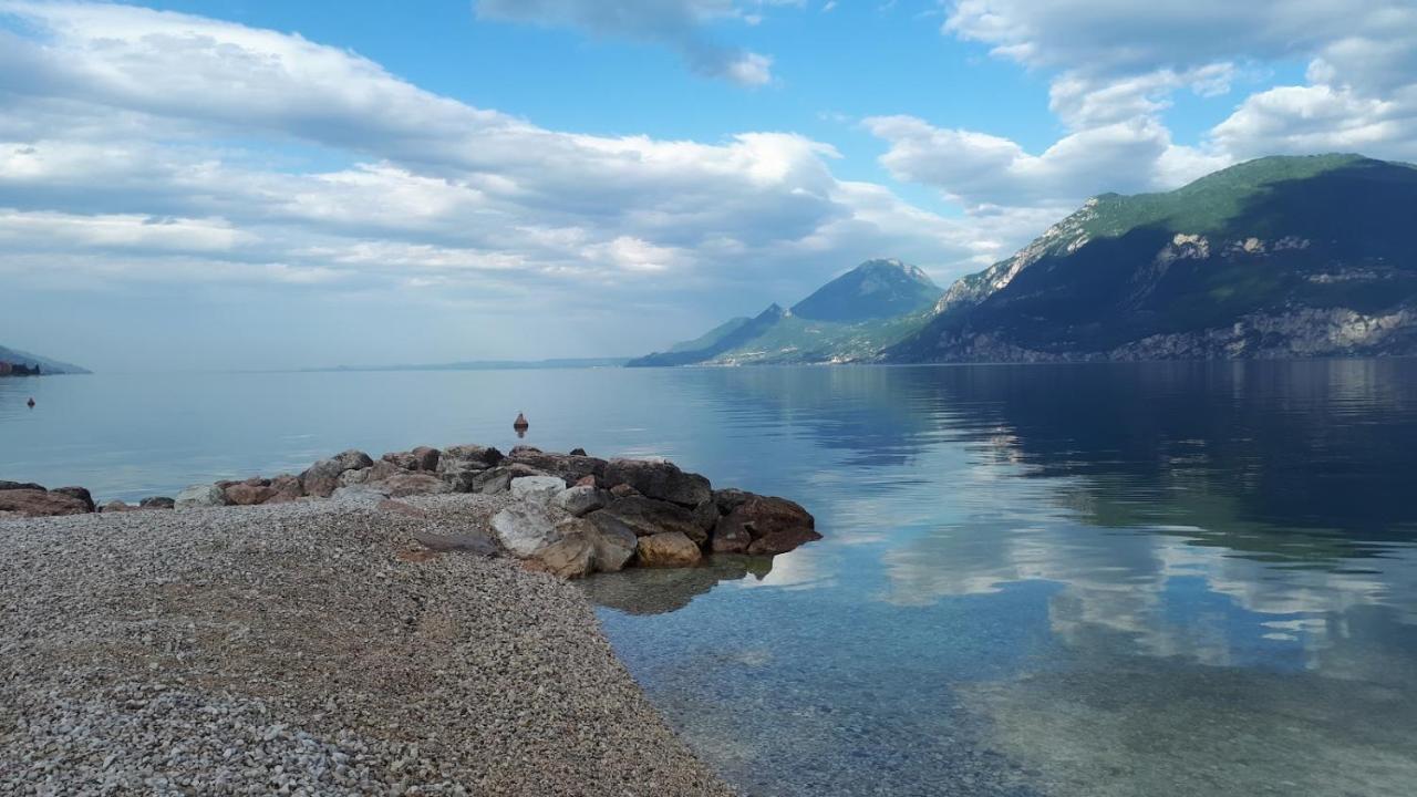 Appartamenti Casa Nina, Lago,Montagne, Uliveti Бренцоне сул Гарда Екстериор снимка