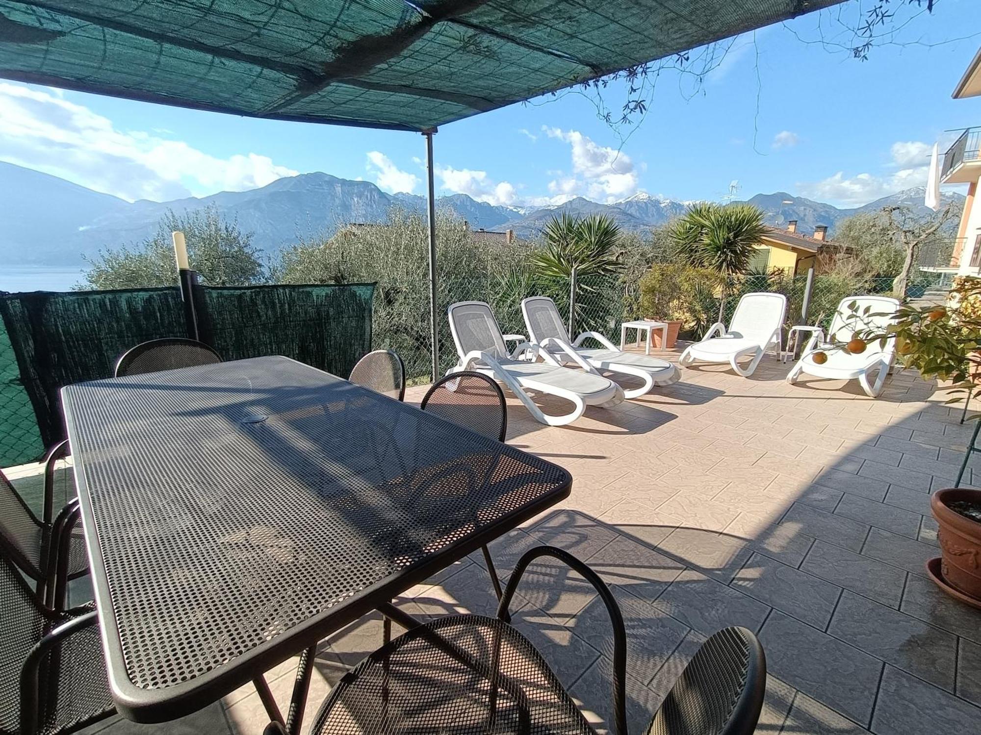 Appartamenti Casa Nina, Lago,Montagne, Uliveti Бренцоне сул Гарда Екстериор снимка