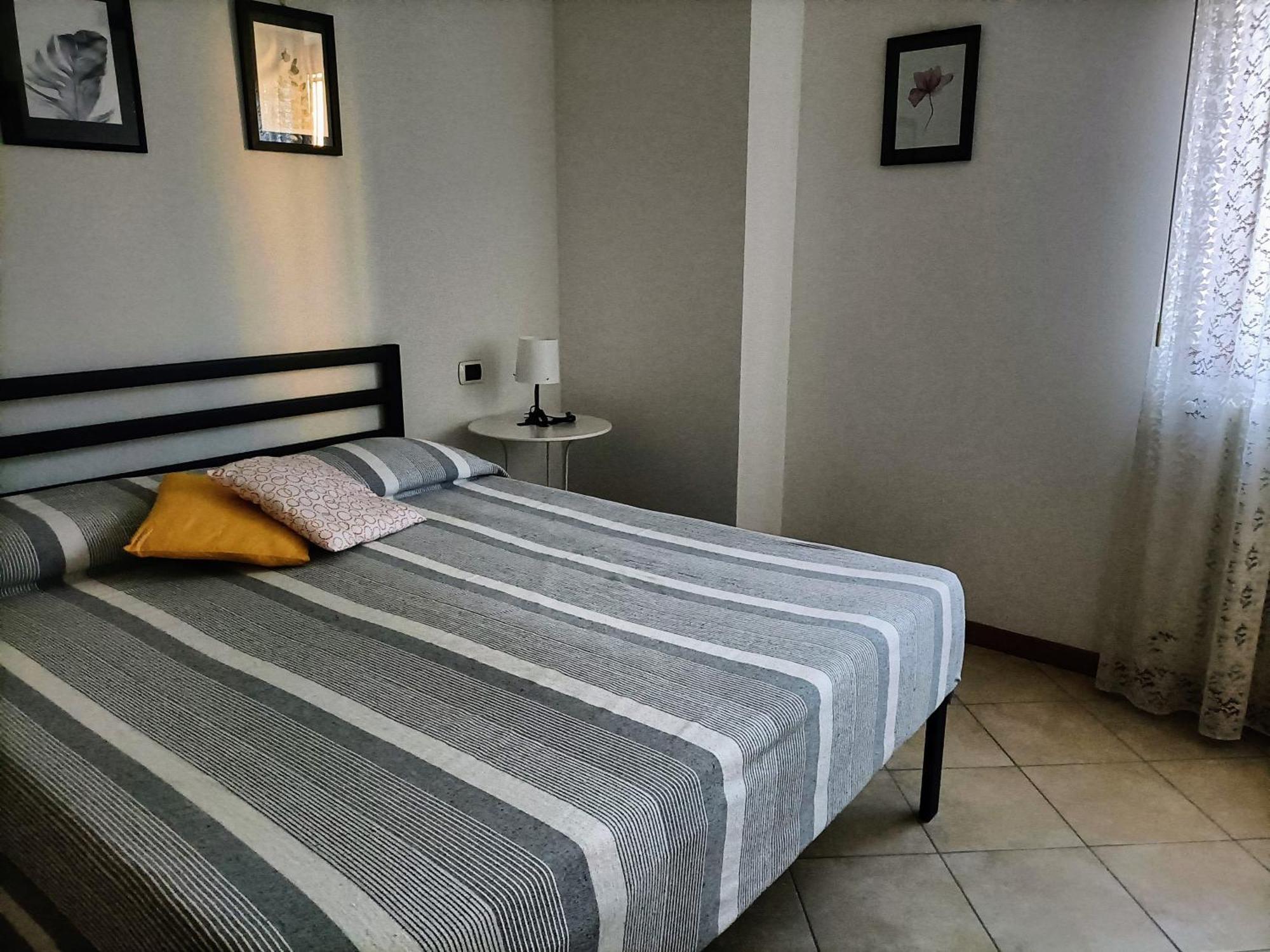 Appartamenti Casa Nina, Lago,Montagne, Uliveti Бренцоне сул Гарда Екстериор снимка