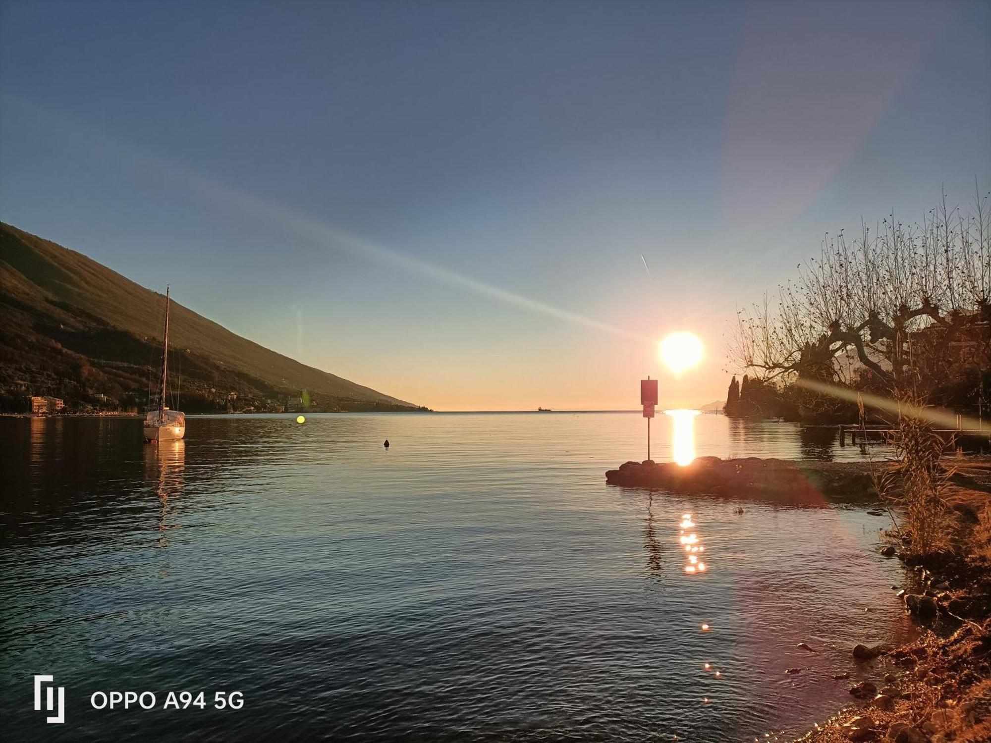 Appartamenti Casa Nina, Lago,Montagne, Uliveti Бренцоне сул Гарда Екстериор снимка