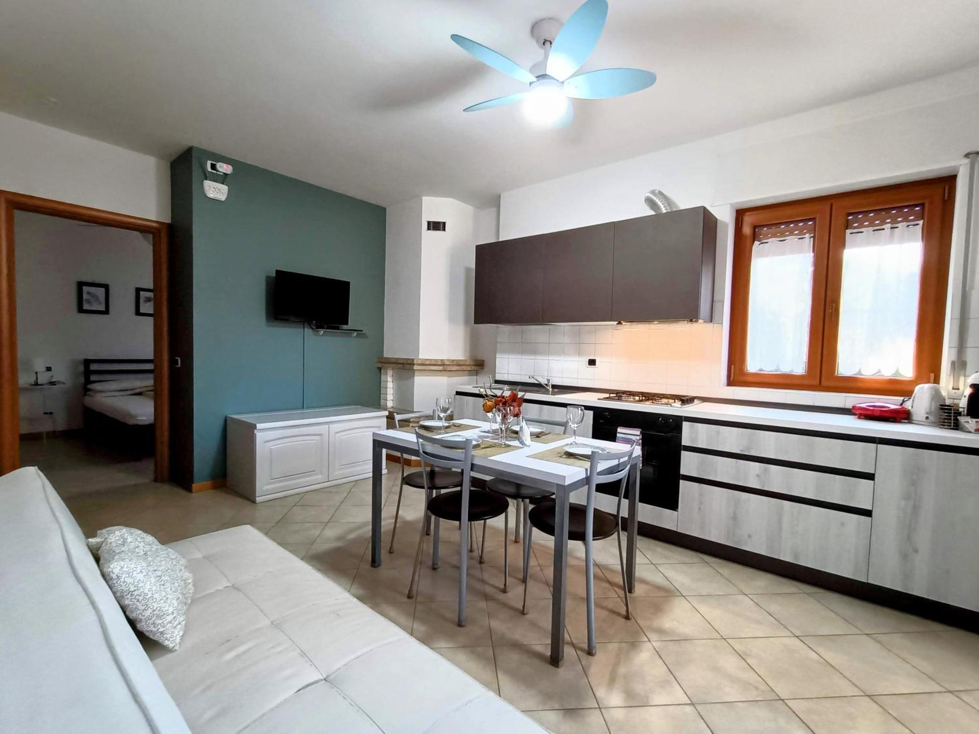 Appartamenti Casa Nina, Lago,Montagne, Uliveti Бренцоне сул Гарда Екстериор снимка