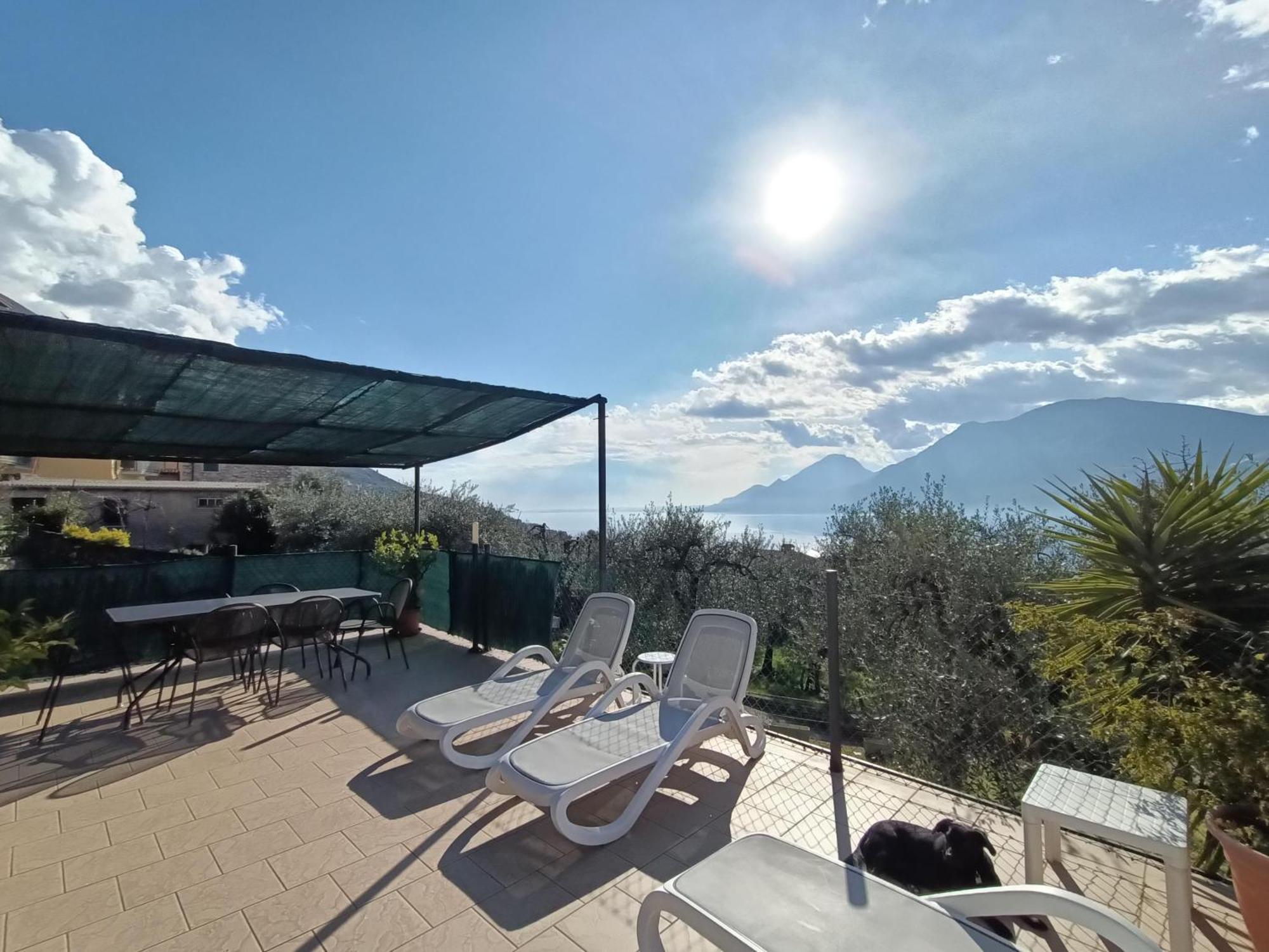 Appartamenti Casa Nina, Lago,Montagne, Uliveti Бренцоне сул Гарда Екстериор снимка